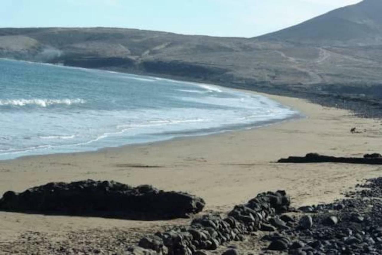 Burero Beach Stay - Quiet El Burrero Bagian luar foto